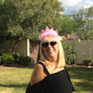 Meet your Posher, Sharon